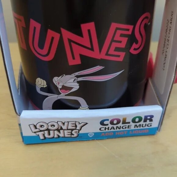 Warner Bros. Looney Tunes Color Change Mug - Red and Black - Picture 9 of 11